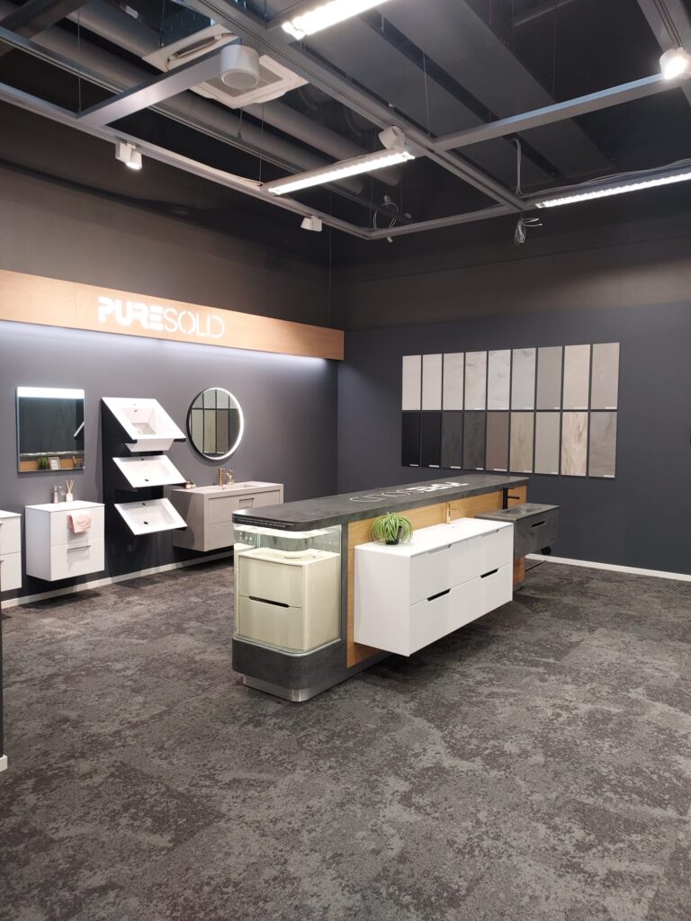 Puresolid Showroom - allaskaapit, Vantaa